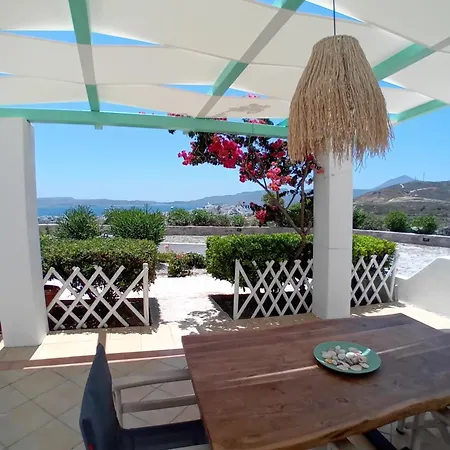 Psilandis דירה אדאמאס